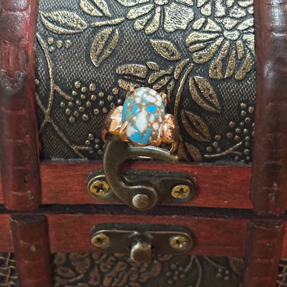 Unique Rings - Picture 8 of 10